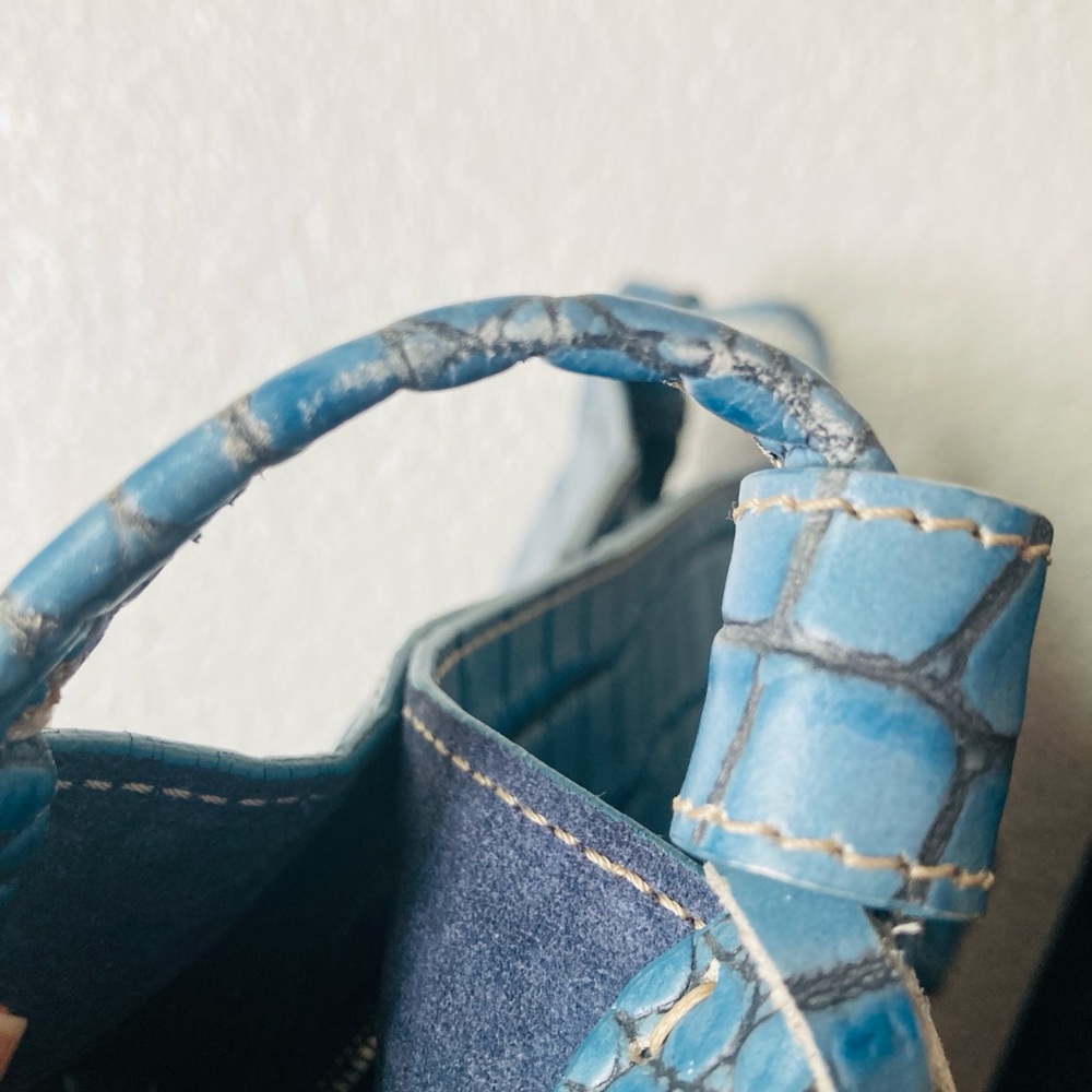 Vintage Dooney & Bourke Alto Leather Lucia Shoulder Bag - Picture 9 of 12